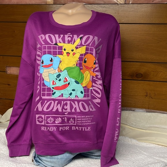 Pokemon Purple Sweatshirt Size Large- Spirit Sleeve - Gotta Catch 'Em All - Picture 2 of 6
